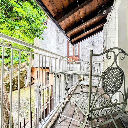 Appartamento Via Torrazza 19 Dongo Luaran gambar