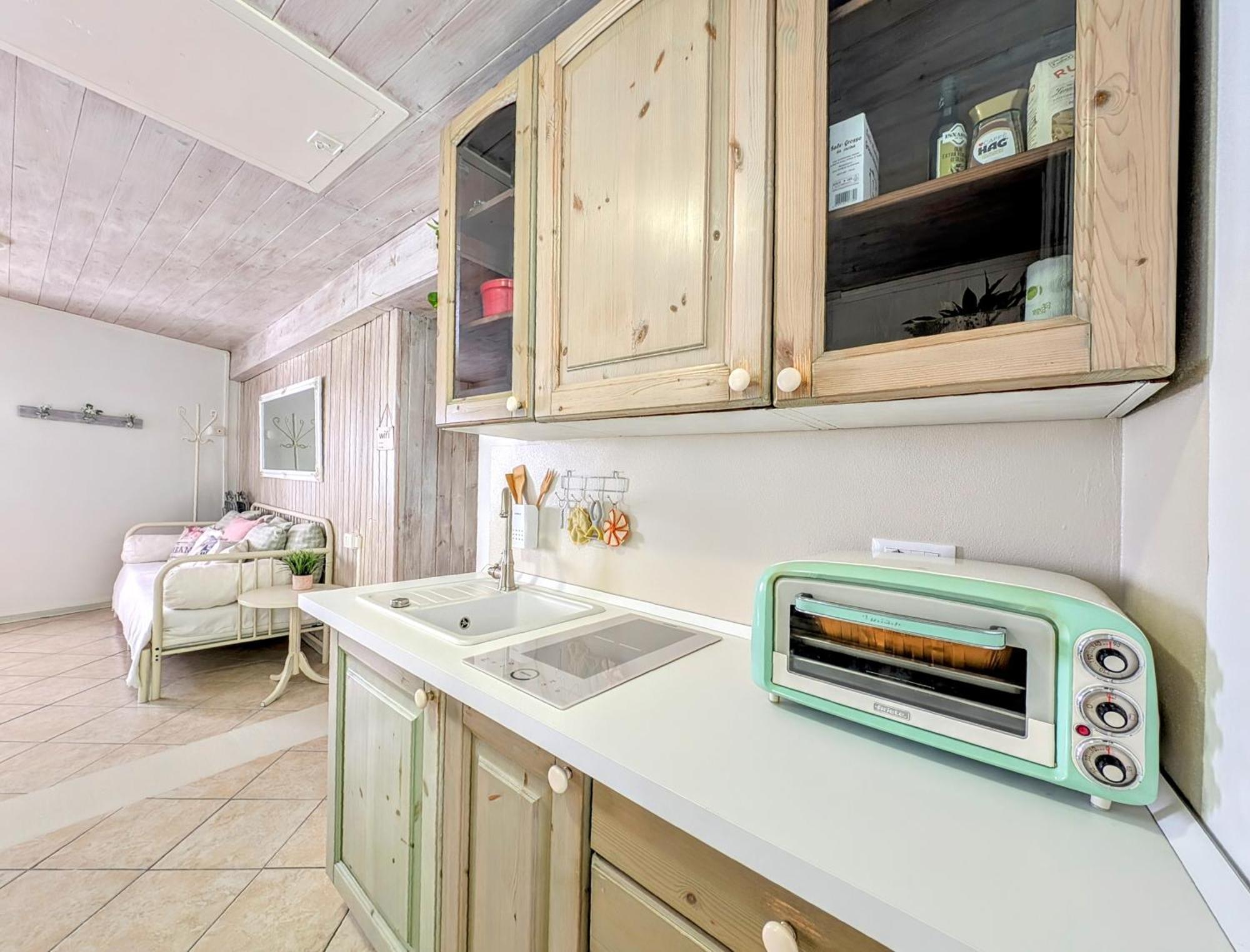 Appartamento Via Torrazza 19 Dongo Luaran gambar